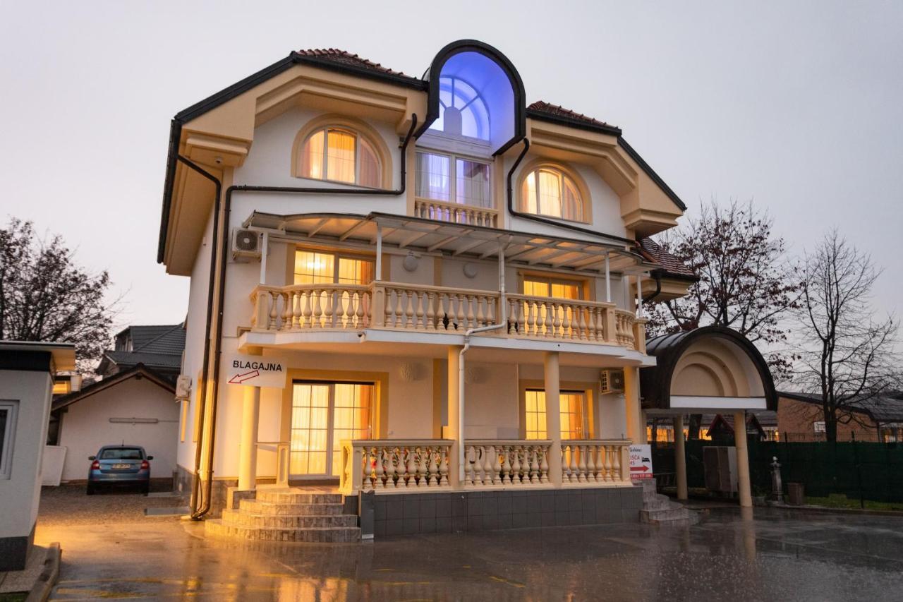 Apartments And Rooms Rubina Любляна Экстерьер фото